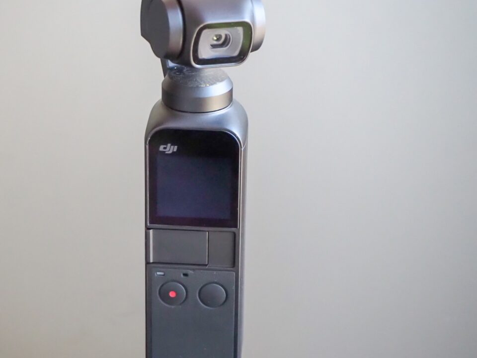 Cámara con estabilizador DJI Osmo Pocket